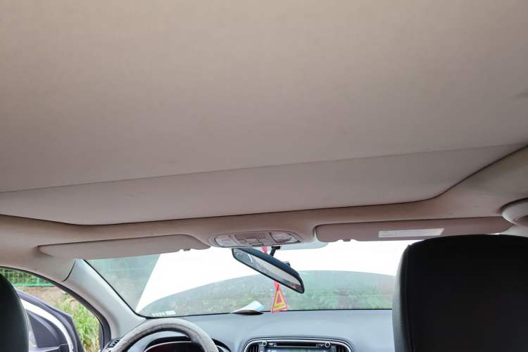 Used Kia KX3 2015 1.6L Automatic Two-Wheel Drive DLX Headliner