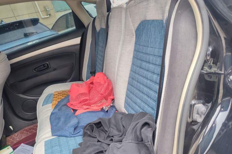 Used Nissan Sylphy 2012 Classic 1.6XE Manual Comfort Edition Left Rear Seat