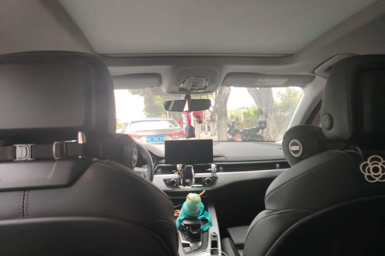 Used Audi A4L 2022 40 TFSI Luxury Dynamic Model