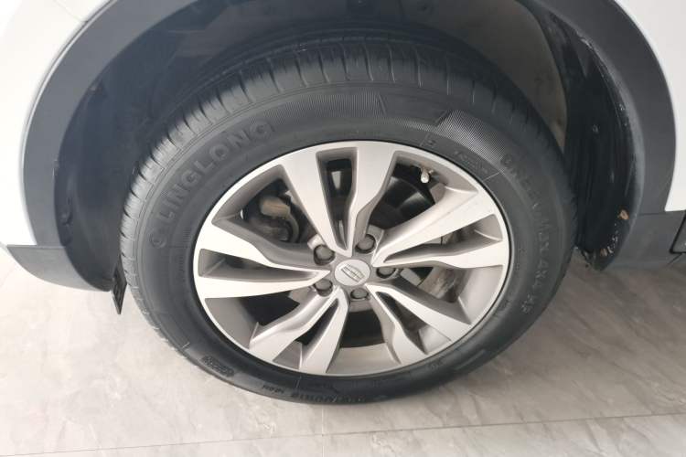Used Geely Auto Emgrand X7 Sport 2016 1.8TD Automatic Smart Connectivity Version Left Front Wheel Hub