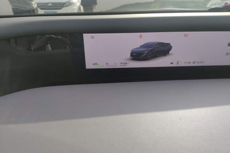 Used Avatr 12 2024 700 Three-Laser Rear-Wheel Drive Luxury Edition
