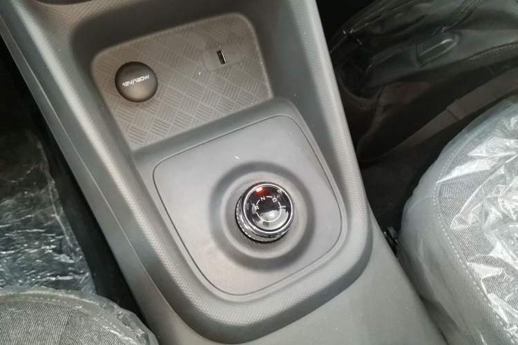 Used Wuling Hongguang New Energy 2025 Extended-Range Hybrid 50KM Comfort Version