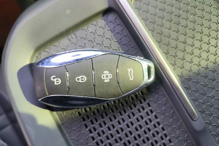 Used Hongqi EH7 2024 690 Pro
