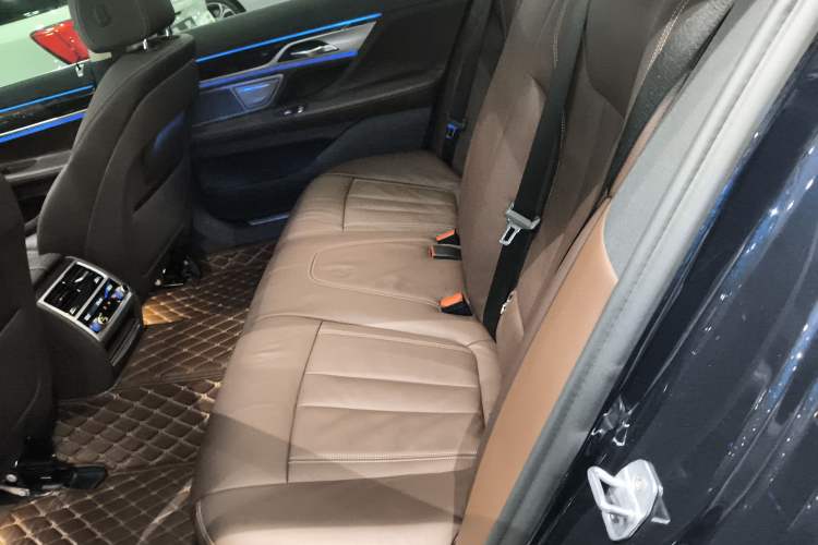 Used BMW 7 Series 2018 730Li Leading Model Excellence Package