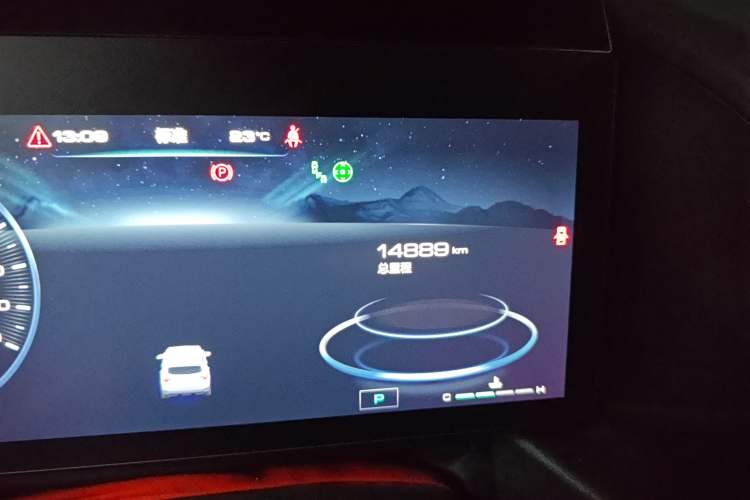 Used Haval H Dog 2023 2.0T All-Wheel-Drive Chaoye Plus Odometer Close Up