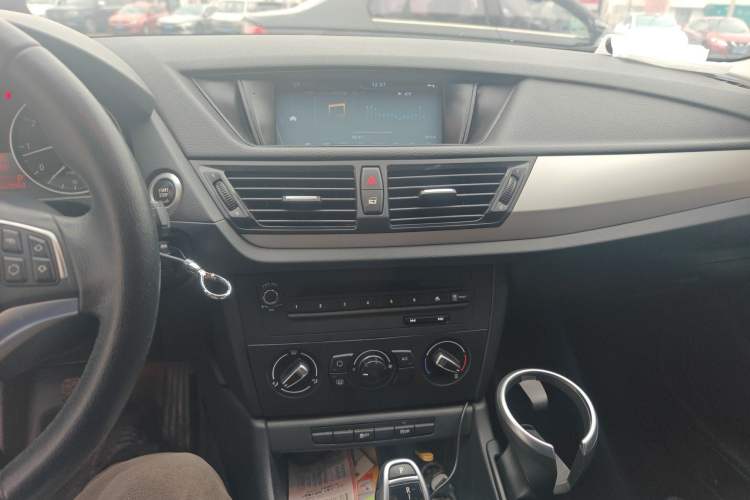 Used BMW X1 2014 sDrive18i Fashion Model
