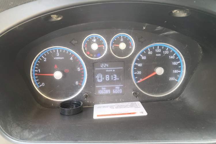 Used Foton Toano 2017 2.8T Facelifted E Van Short Wheelbase Equipped with 4J28TC3 Engine