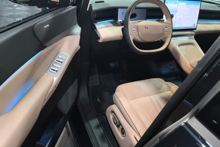 Used XPeng X9 2024 640 All-Wheel Drive High-Performance Max
