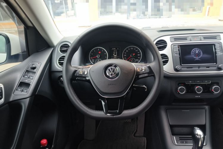 Used Volkswagen Tiguan 2016 280TSI Automatic Two-Wheel-Drive Silk Road Style Edition Steering Wheel