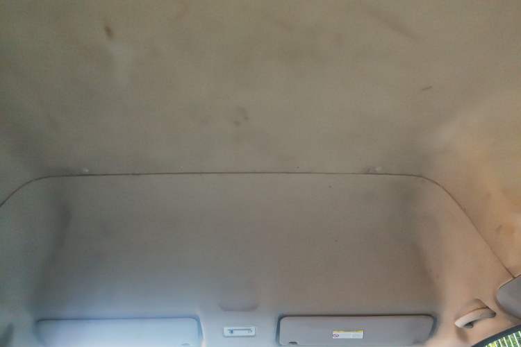 Used Foton Toano 2020 2.5T Manual Tongtu Extended-Wheelbase Mid-Roof 6/7-Seater 4J25TC3