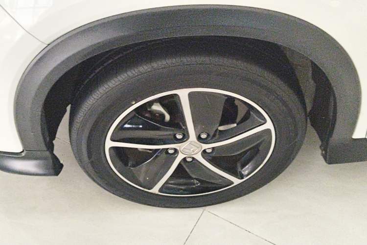 Used Honda Vezel 2020 1.5L CVT Pioneer Edition Exterior 4