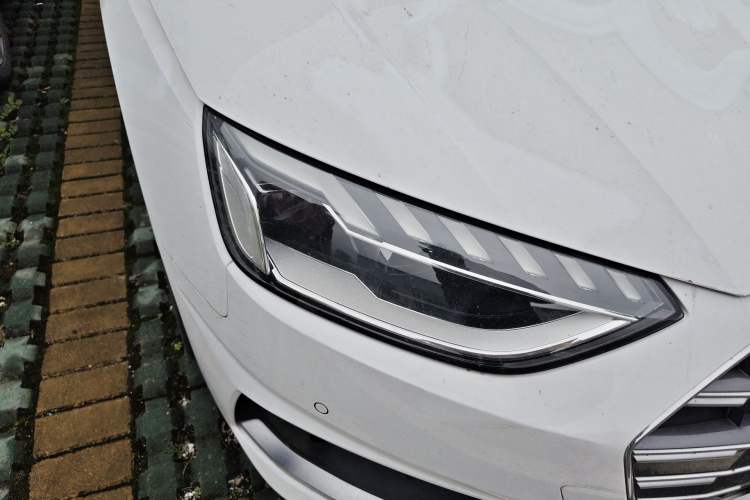 Used Audi A4L 2020 40 TFSI Fashionable and Elegant Model