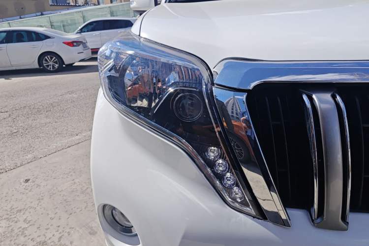 Used Toyota Prado 2010 4.0L Automatic TX-L
