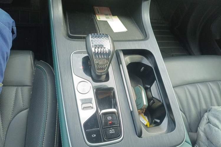 Used GAC Trumpchi GS8 2022 Linghang Series 2.0 TGDI Two-Wheel-Drive Luxury Smart Connectivity Version (7 Seats)