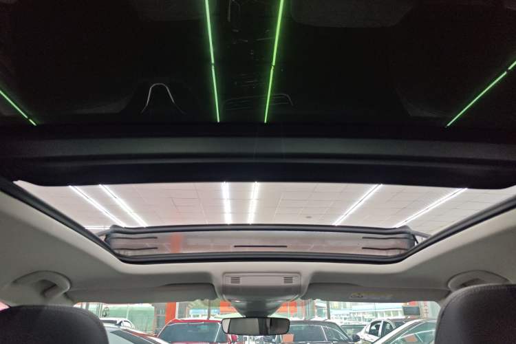 Used Volkswagen Tayron 2023 330TSI Two-Wheel-Drive R-Line High-Energy Version