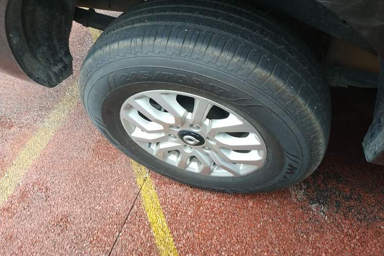 Used Great Wall Poer 2019 2.0T Commercial Version Automatic Gasoline Two-Wheel Drive Elite Trim with Long Bed – GW4C20B Right Rear Wheel Hub