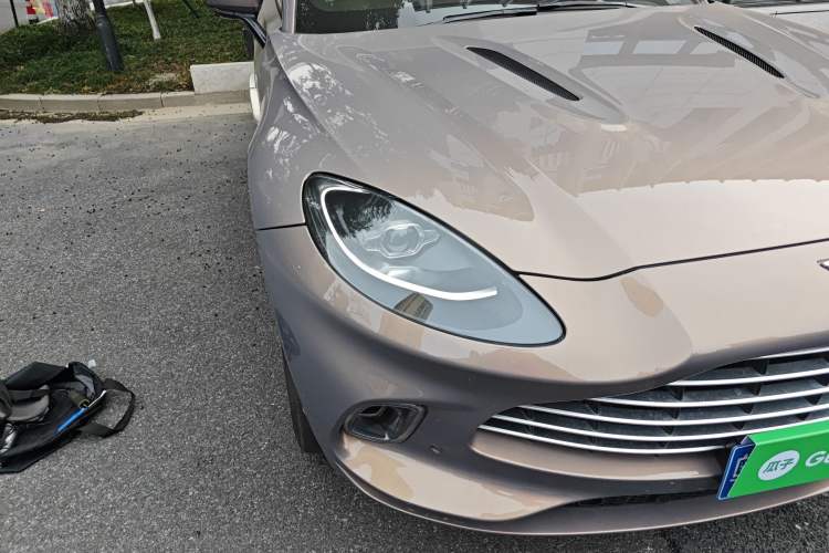 Used AstonMartin DBX 2022 3.0T STRAIGHT-SIX