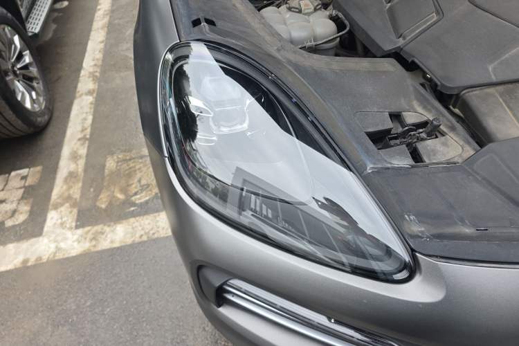 Used Porsche Cayenne 2018 Cayenne 3.0T Right Front Headlight