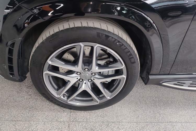 Used Mercedes-Benz GLE AMG 2022 AMG GLE 53 4MATIC+ Left Front Wheel Hub