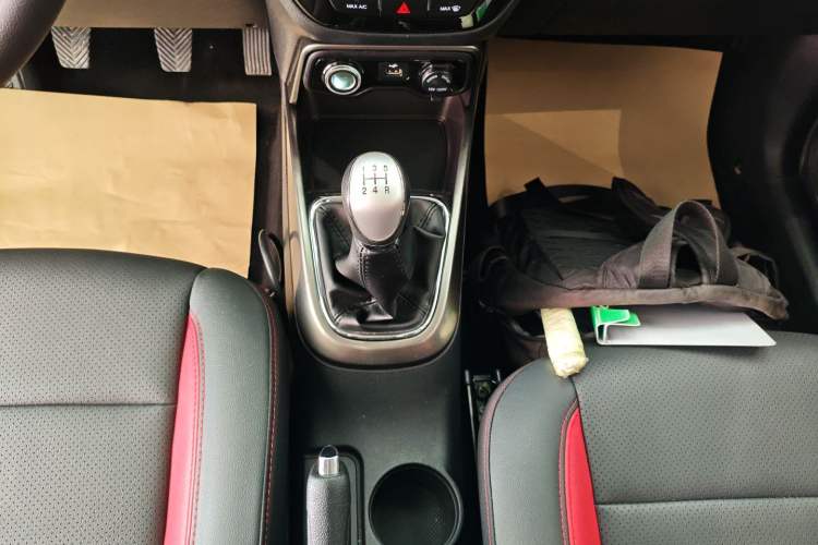 Used CHANGAN CS15 2016 1.5L Manual Fashion Edition