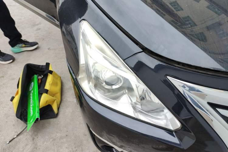 Used Nissan Teana 2013 2.0L XL Comfort Edition Right Front Headlight
