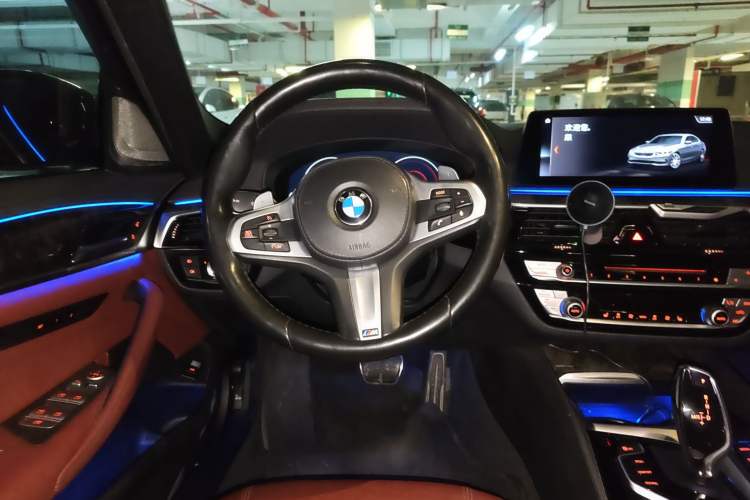 Used BMW 5 Series 2019 530Li Leading Model M Sport Package
