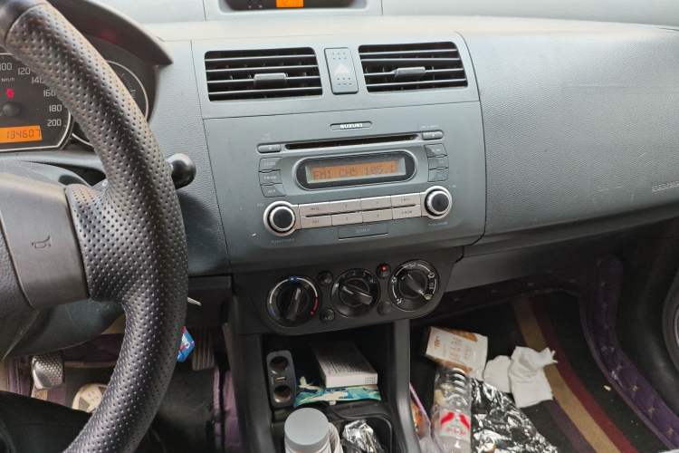 Used Suzuki Swift 2014 1.5L Manual Fashion Edition