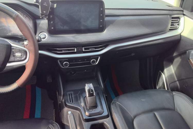 Used JMC Yuhu 7 2022 2.0T Automatic Diesel 4x4 Comfort Edition Standard Wheelbase
