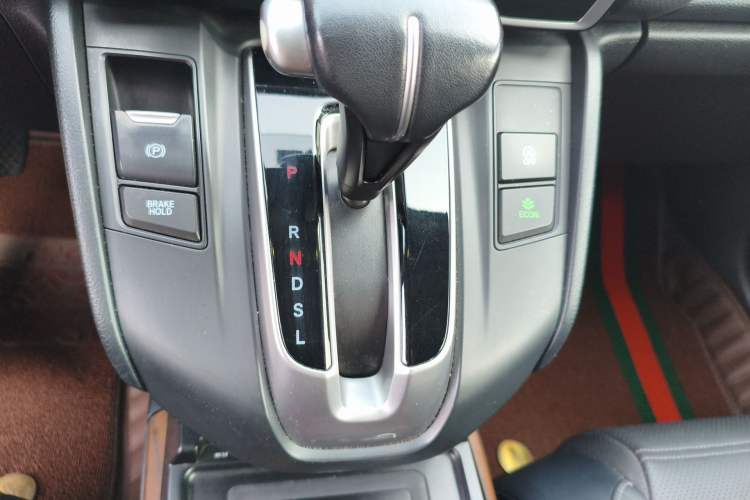Used Honda CR-V 2019 240TURBO CVT 2WD Fashion Edition China V Gear Lever