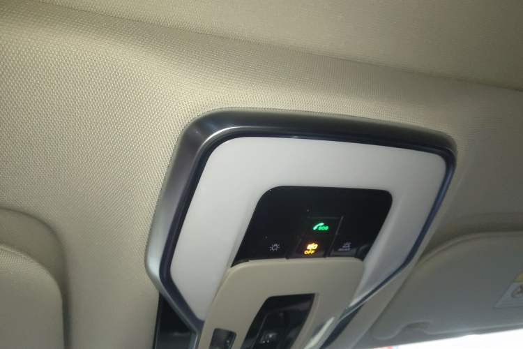 Used Hongqi H5 2024 2.0T Automatic Smart Connect Flagship Edition