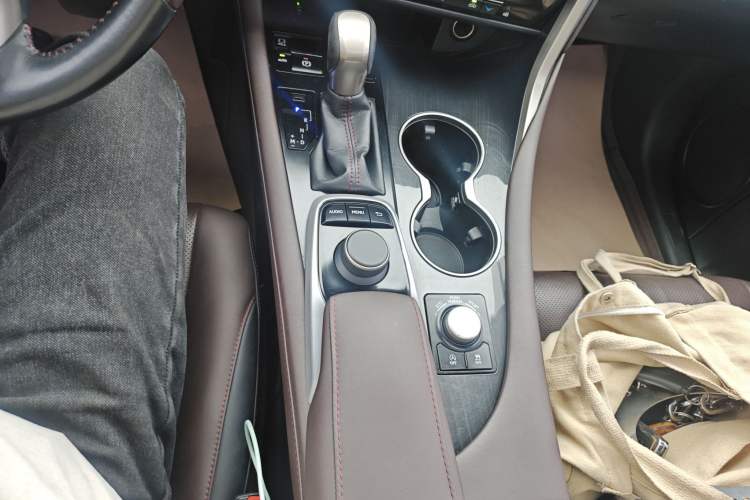 Used Lexus RX 2016 300 4x4 Elegant Edition China V-standard