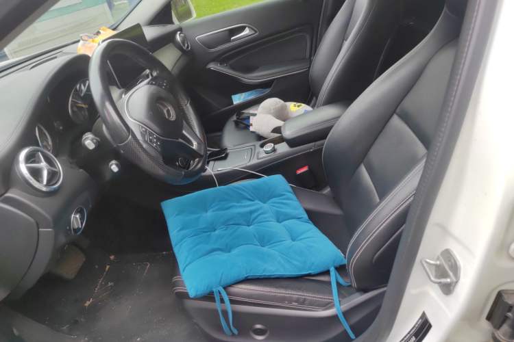 Used Mercedes-Benz GLA 2015 GLA 200 Fashion Model Left Front Seat