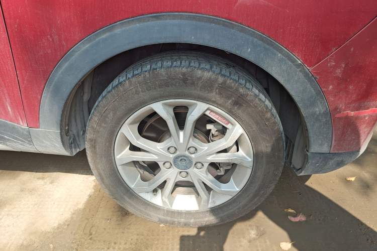 Used Haval H2s 2017 Red Label 1.5T Manual Comfort Model Right Front Wheel Hub