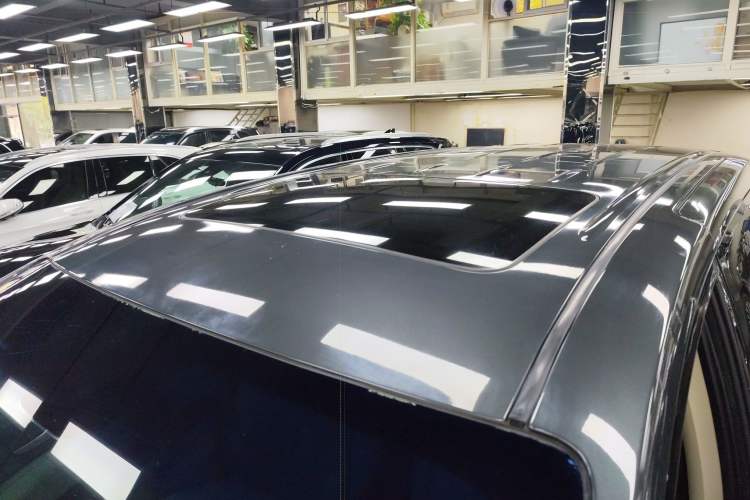 Used Buick GL8 2018 28T Luxury Model China VI Standard
