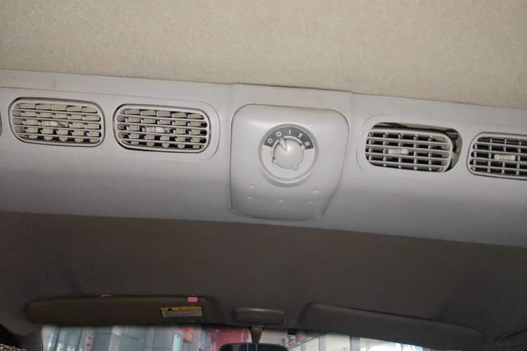 Used JAC Group Refine 2011 2.4L Colorful Journey Gasoline Standard Edition HFC4GA1-C
