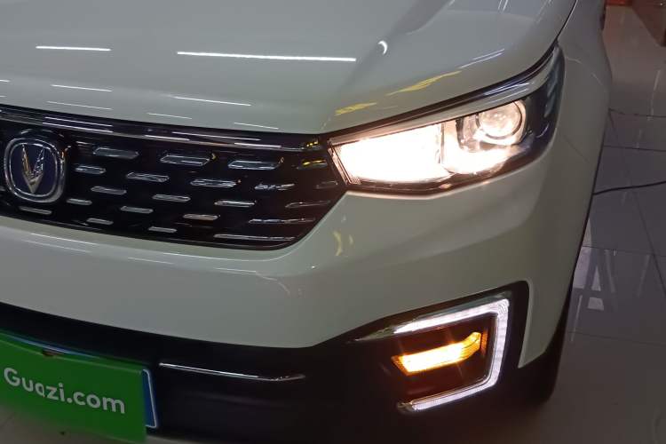 Used CHANGAN CS55 2018 1.5T Automatic Colorful Edition China V Standard