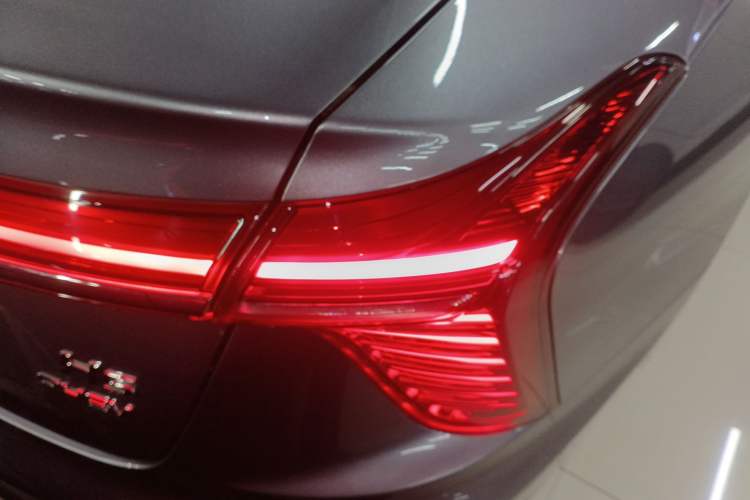 Used Hongqi H5 PHEV 2025 170 Super Hybrid Version