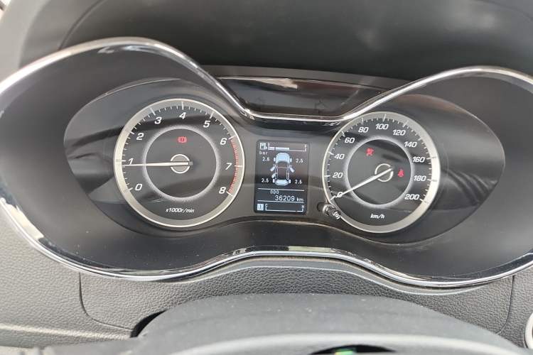 Used Baojun 560 2016 1.8L Manual Luxury Edition