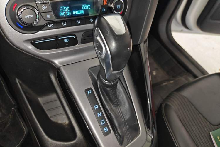 Used Ford Focus 2012 Hatchback 1.6L Automatic Fashion Edition