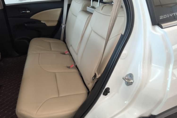 Used Honda CR-V 2016 2.0L two-wheel drive Urban Edition