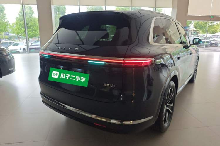 Used Hima AITO M7 2026 Model Range-Extending Max All-Wheel Drive 5-Seater Version Rear Right 45 Deg