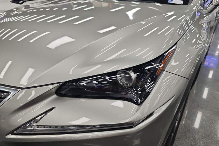 Used Lexus NX 2018 300h Front-Wheel-Drive FENGSHANG Version China V Emission Standard