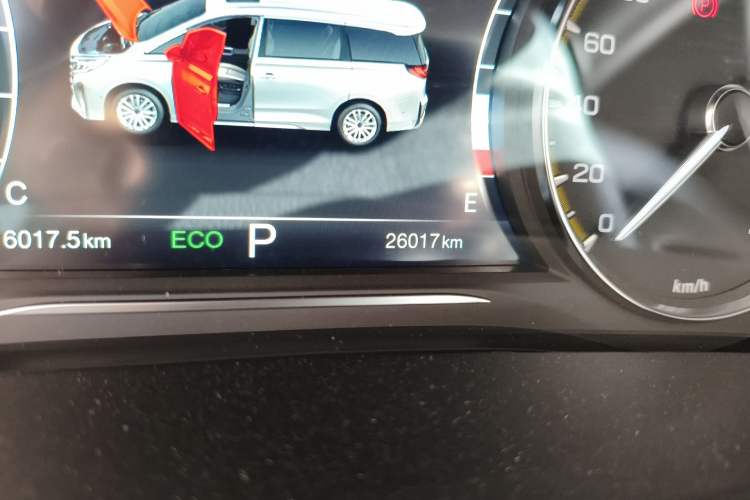 Used GAC Trumpchi M8 2023 Lingxiu Series 390T Luxury Edition Odometer Close Up