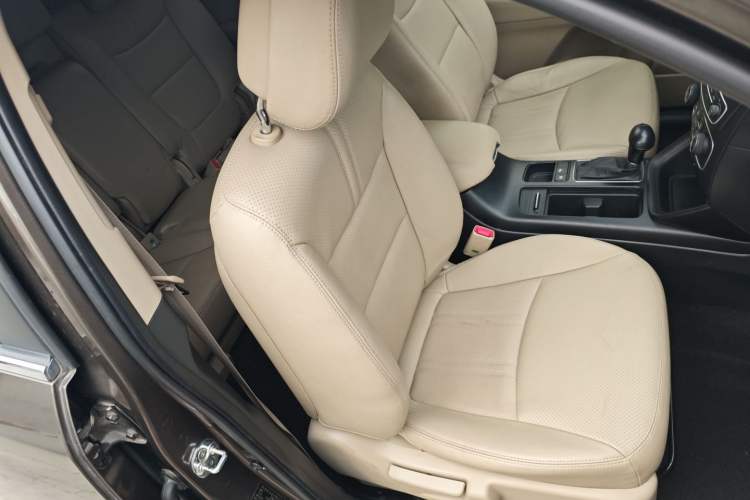 Used Kia Sorento 2013 2.4L 7-Seater Gasoline Luxury Version China IV Standard
