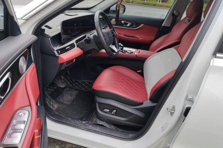 Used Chery Tiggo 7 PLUS 2023 1.6 TGDI DCT Prestige Edition