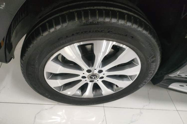 Used Mercedes-Benz GLS 2017 GLS 400 4MATIC Dynamic Model
