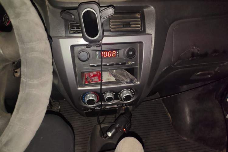 Used Dongfeng Xiaokang K07II 2013 1.0L Base Model CNG