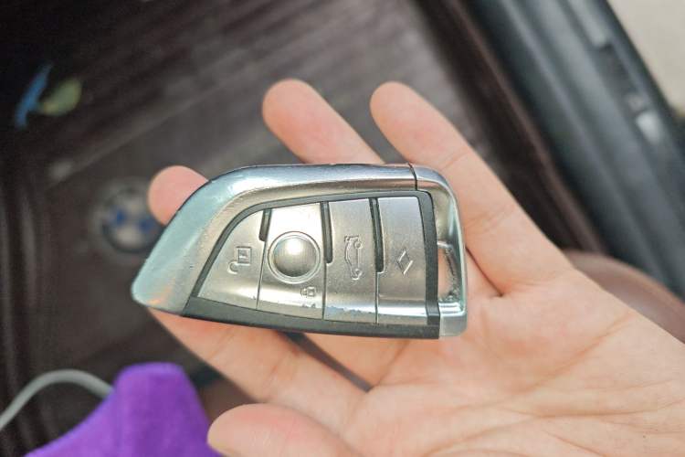 Used BMW 5 Series 2017 520Li Elegant Edition
