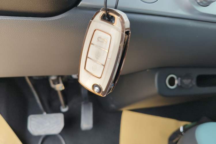 Used CHANGAN NEVO Lumin 2025 205km Refreshing Edition Interior 1