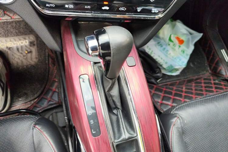 Used Honda XR-V 2015 1.8L VTi CVT Luxury Edition
